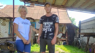 У Білопіллі на Сумщині 13-річна дівчина зробила півтисячі скоб з арматури для бійців ЗСУ У Білопіллі на Сумщині 13-річна дівчина зробила півтисячі скоб з арматури для бійців ЗСУ