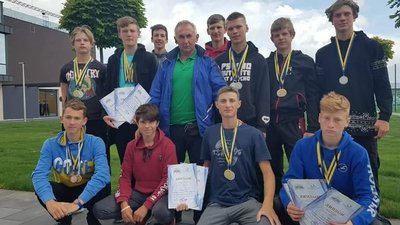 Херсонські веслувальники вибороли перше командне місце на чемпіонаті України Херсонські веслувальники вибороли перше командне місце на чемпіонаті України