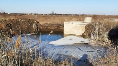 Сім міст можуть залишитись без води через аварію на водогоні поблизу Краматорська Сім міст можуть залишитись без води через аварію на водогоні поблизу Краматорська