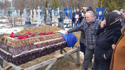 На Вінниччині поховали військового, що загинув на Сході країни На Вінниччині поховали військового, що загинув на Сході країни
