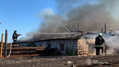 Через атаку РФ у 4 громадах Чернігівщини пошкоджені будинки, аграрна компанія, ферма, АЗС