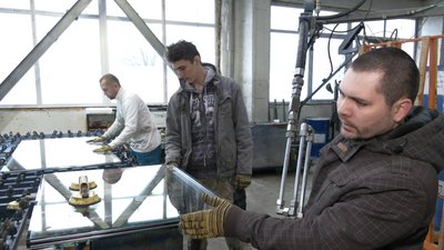 Виготовляє віконні та дверні фасадні системи: підприємство з Донеччини переїхало на Черкащину Виготовляє віконні та дверні фасадні системи: підприємство з Донеччини переїхало на Черкащину