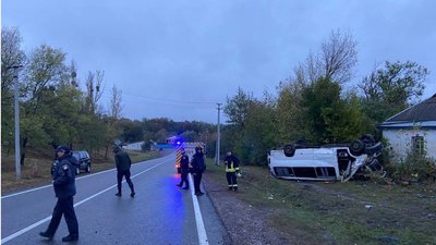 На Уманщині перекинувся маршрутний автобус На Уманщині перекинувся маршрутний автобус