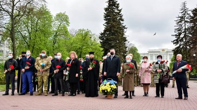 У Чернігові відзначили День пам’яті та примирення У Чернігові відзначили День пам’яті та примирення