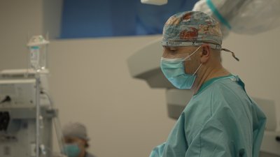 Пацієнт того ж дня встає і йде додому: тернопільський нейрохірург Олександр Журавльов Пацієнт того ж дня встає і йде додому: тернопільський нейрохірург Олександр Журавльов