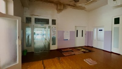 Вестибюль хірургічного відділення Ічнянської міської лікарні Вестибюль хірургічного відділення Ічнянської міської лікарні