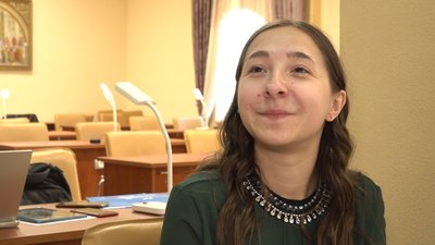 У Тернополі в бібліотеці живе кішка Принцеса У Тернополі в бібліотеці живе кішка Принцеса