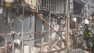 На Комунальному ринку у Харкові виникла пожежа На Комунальному ринку у Харкові виникла пожежа