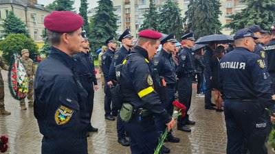 "Могли виконати будь-яке завдання": у Черкасах попрощалися із загиблими на війні КОРДівцями "Могли виконати будь-яке завдання": у Черкасах попрощалися із загиблими на війні КОРДівцями