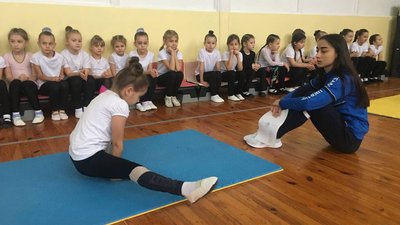 Змагання зі спортивної аеробіки серед дітей відбулися у Сумах Змагання зі спортивної аеробіки серед дітей відбулися у Сумах