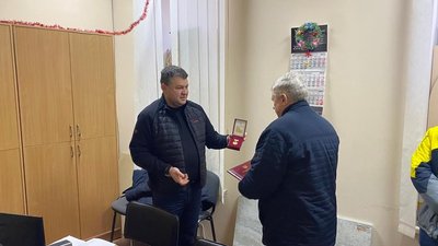 Четверо херсонських енергетиків отримали нагороди від президента та Кабміну