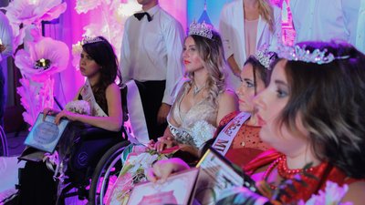 У Черкасах відбувся конкурс краси серед дівчат з інвалідністю (фоторепортаж) У Черкасах відбувся конкурс краси серед дівчат з інвалідністю (фоторепортаж)