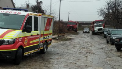 У Херсоні сталась аварія на колекторі: каналізаційними водами залило п'ять будинків У Херсоні сталась аварія на колекторі: каналізаційними водами залило п'ять будинків