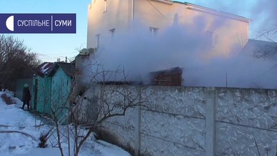 У Сумах двічі гасили пожежі господарчих споруд