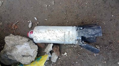 У місті на Дніпропетровщині після обстрілів РФ піротехніки знищили ще близько 70 касетних боєприпасів