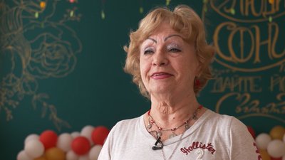 77-річна черкащанка викладає танці 77-річна черкащанка викладає танці