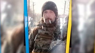На Чернігівщині попрощалися з трьома військовими: Андрієм Рамулем, Романом Гуленком та Іваном Тищенком На Чернігівщині попрощалися з трьома військовими: Андрієм Рамулем, Романом Гуленком та Іваном Тищенком