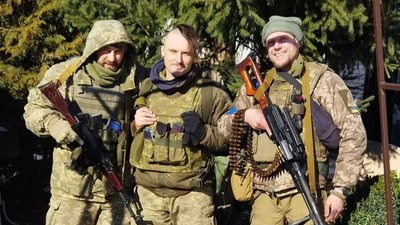 "Хочу жити й творити": боєць Тарас Пилипчук з Тернопільщини пише пісні на передовій "Хочу жити й творити": боєць Тарас Пилипчук з Тернопільщини пише пісні на передовій