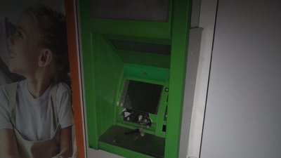 Вночі невідомі підірвали банкомат у Харкові Вночі невідомі підірвали банкомат у Харкові