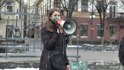 У Франківську виникли суперечки між противниками і прихильниками Маршу жінок У Франківську виникли суперечки між противниками і прихильниками Маршу жінок