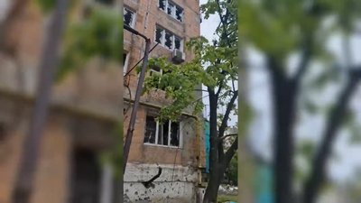 Бузок та каштани квітнуть на пустих вулицях: як виглядає Вугледар на Донеччині зараз Бузок та каштани квітнуть на пустих вулицях: як виглядає Вугледар на Донеччині зараз
