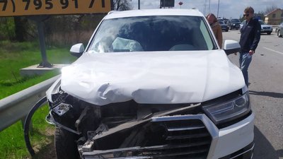 На Житомирщині через ДТП в Коростишівському районі утворився затор у кілька кілометрів На Житомирщині через ДТП в Коростишівському районі утворився затор у кілька кілометрів