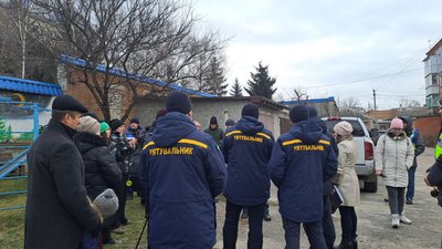 У Кропивницькому замість дитмайданчика хочуть побудувати гараж. Що кажуть мешканці У Кропивницькому замість дитмайданчика хочуть побудувати гараж. Що кажуть мешканці