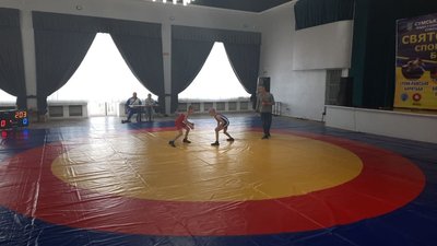У Сумах стартували змагання з вільної боротьби