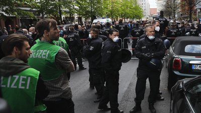 У Берліні відбулися протести проти карантину, 100 затриманих