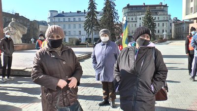 В Івано-Франківську протестували працівники Укрзалізниці В Івано-Франківську протестували працівники Укрзалізниці