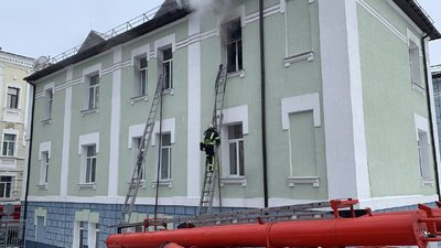 Пожежа у вінницькому ліцеї №17. Що відомо