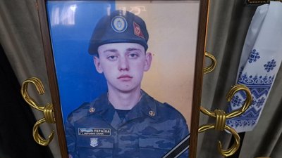 У Хмельницькому попрощалися з 38-річним Русланом Ткачуком. У Хмельницькому попрощалися з 38-річним Русланом Ткачуком.