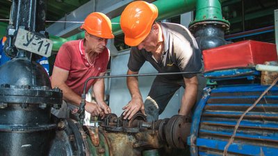 У Києві на лівому березі ремонтують станцію теплопостачання У Києві на лівому березі ремонтують станцію теплопостачання
