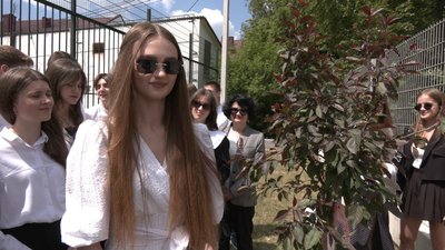 Анна Самуляк, випускниця 3 школи Анна Самуляк, випускниця 3 школи