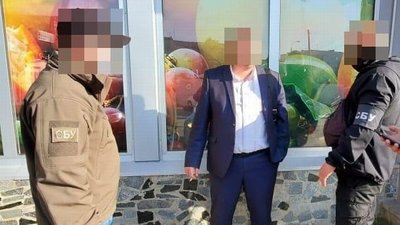 На Житомирщині податківець продавав службову інформацію з обмеженим доступом На Житомирщині податківець продавав службову інформацію з обмеженим доступом
