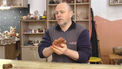 "Для мене кераміка – це цілий світ". Франківець Володимир Рожнов "Для мене кераміка – це цілий світ". Франківець Володимир Рожнов