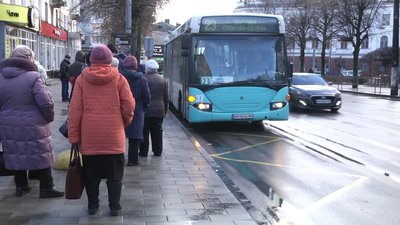 У Житомирі може здорожчати проїзд у громадському транспорті — з чим це пов’язано і чого чекати У Житомирі може здорожчати проїзд у громадському транспорті — з чим це пов’язано і чого чекати