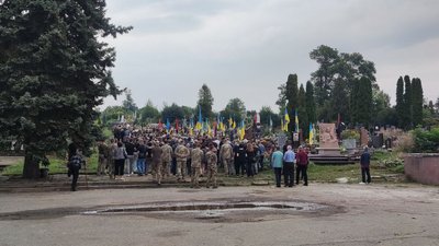 У Тернополі попрощалися з бійцем Володимиром Блажківим У Тернополі попрощалися з бійцем Володимиром Блажківим