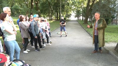 Екскурсія віковими деревами Екскурсія віковими деревами