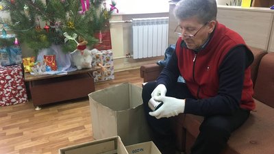 Закінчуються запаси — сумським волонтерам потрібен парафін для окопних свічок Закінчуються запаси — сумським волонтерам потрібен парафін для окопних свічок