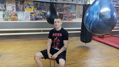 Боксер з Умані Данило Лозан