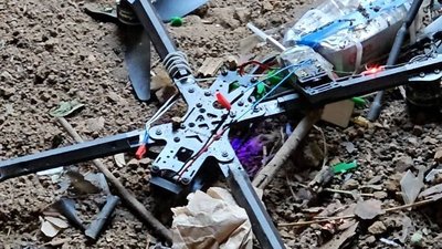 Збив п'ять дронів з автомата. Десантник миколаївської 79-ї бригади відзначився в оборонних боях Збив п'ять дронів з автомата. Десантник миколаївської 79-ї бригади відзначився в оборонних боях