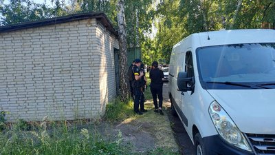 Поліція вилучила у сумського волонтера 1,5 тонни дизельного палива Поліція вилучила у сумського волонтера 1,5 тонни дизельного палива