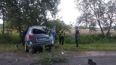 ДТП на Львівщині: одна людина загинула, четверо — травмовані ДТП на Львівщині: одна людина загинула, четверо — травмовані