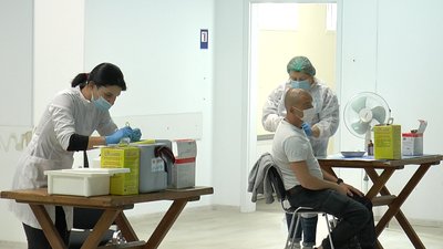«Жовті» та «зелені» сертифікати про вакцинацію від COVID-19: як це працює на Полтавщині «Жовті» та «зелені» сертифікати про вакцинацію від COVID-19: як це працює на Полтавщині