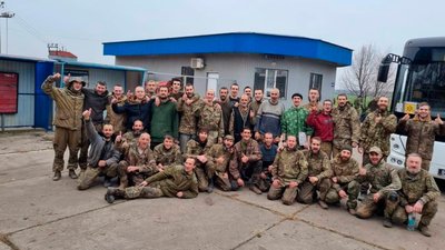"Мамочко, я живий": жителя Семенівки Миколу Железняка звільнили з полону "Мамочко, я живий": жителя Семенівки Миколу Железняка звільнили з полону