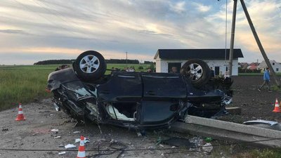 Водіїв, які травмувалися під час ДТП на Рівненщині, ушпиталили до реанімації – поліція Водіїв, які травмувалися під час ДТП на Рівненщині, ушпиталили до реанімації – поліція
