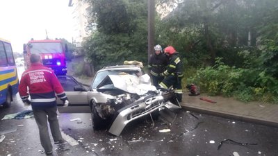 На Львівщині зіткнулися автомобіль та рейсовий автобус. Шість людей госпіталізували На Львівщині зіткнулися автомобіль та рейсовий автобус. Шість людей госпіталізували