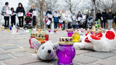 В місті на Волині переселенка організувала акцію в пам'ять про загиблих під час війни дітей
