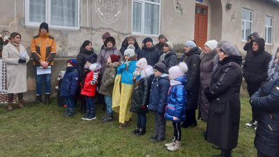 У громаді на Тернопільщині відкрили меморіальну дошку Василю Недільському У громаді на Тернопільщині відкрили меморіальну дошку Василю Недільському